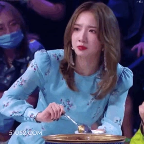 狠狠地赞同 孟美岐 明星 演员 歌手 疯狂点头