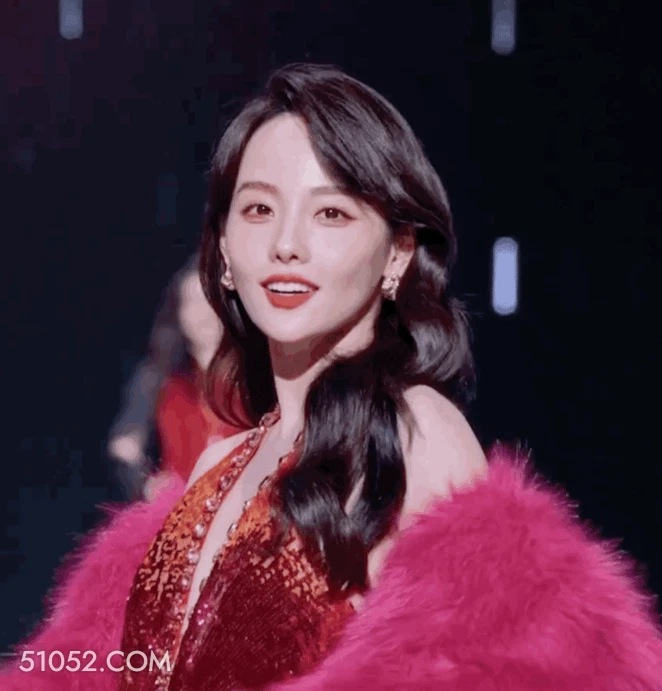 亮相 张嘉倪 张佳妮 明星 演员 自信